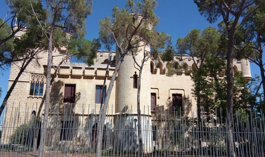 Castell Del Comte De Sicart, Spain